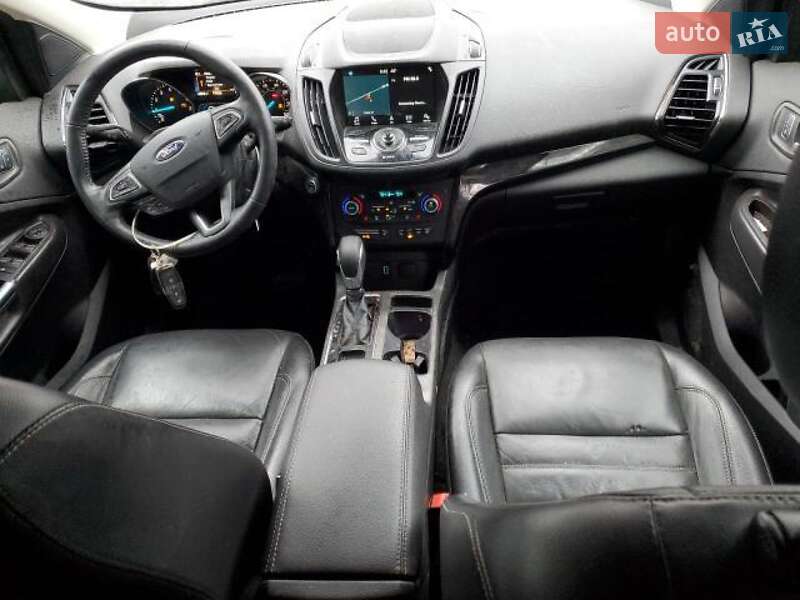 Позашляховик / Кросовер Ford Escape 2019 в Львові