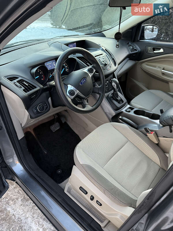 Позашляховик / Кросовер Ford Escape 2014 в Чернівцях фото 24 Позашляховик / Кросовер Ford Escape 2014 в Чернівцях
