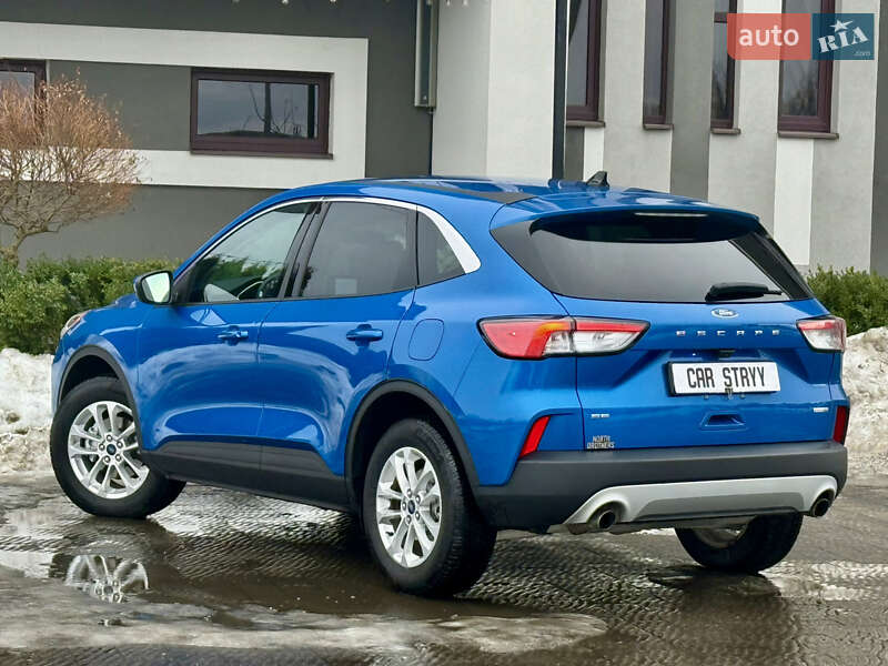 Внедорожник / Кроссовер Ford Escape 2019 в Стрые