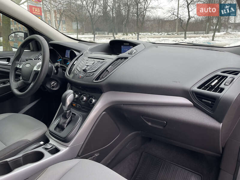 Позашляховик / Кросовер Ford Escape 2014 в Лубнах фото 49 Позашляховик / Кросовер Ford Escape 2014 в Лубнах