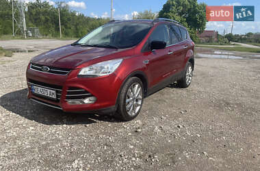 Внедорожник / Кроссовер Ford Escape 2015 в Кривом Роге