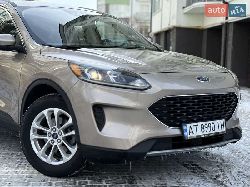 Внедорожник / Кроссовер Ford Escape 2020 в Ивано-Франковске фото 4 Внедорожник / Кроссовер Ford Escape 2020 в Ивано-Франковске