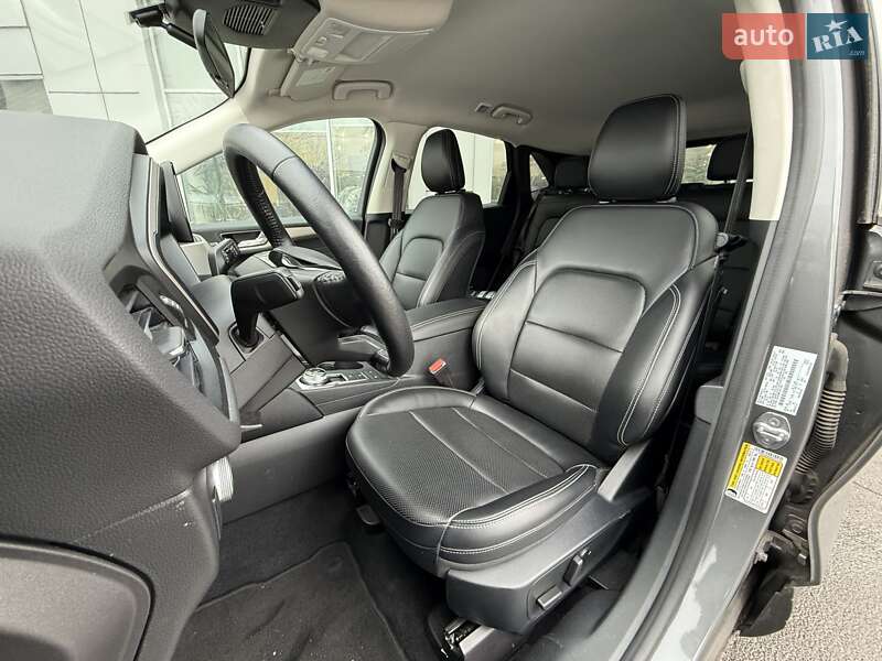 Позашляховик / Кросовер Ford Escape 2021 в Києві фото 18 Позашляховик / Кросовер Ford Escape 2021 в Києві