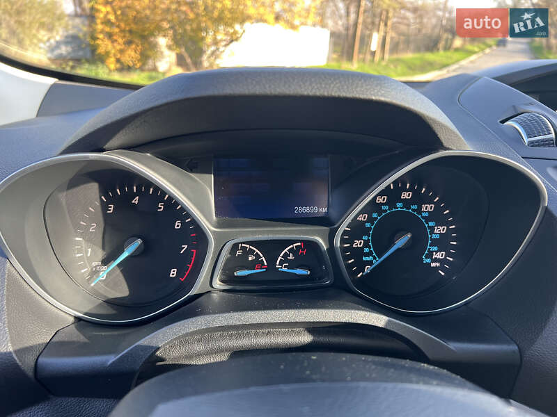 Внедорожник / Кроссовер Ford Escape 2013 в Гайвороне