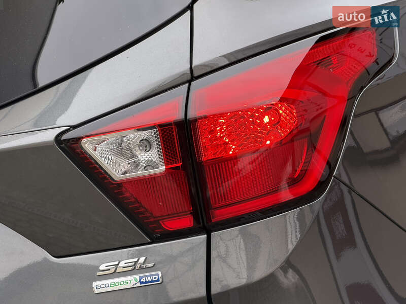 Позашляховик / Кросовер Ford Escape 2019 в Дрогобичі