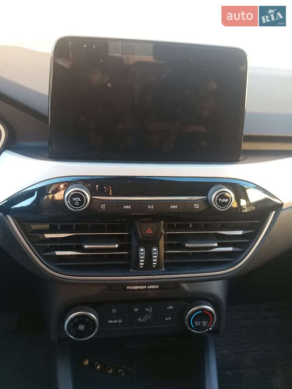 Внедорожник / Кроссовер Ford Escape 2021 в Черкассах