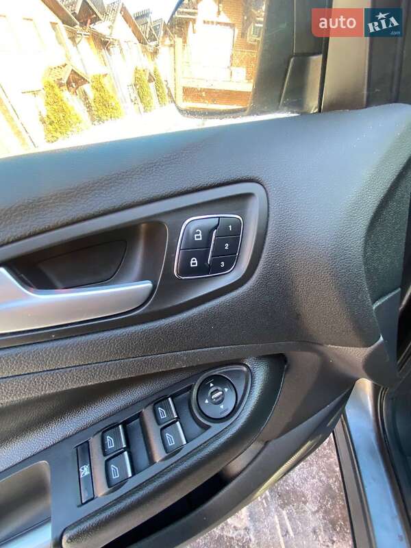 Внедорожник / Кроссовер Ford Escape 2015 в Виннице фото 16 Внедорожник / Кроссовер Ford Escape 2015 в Виннице