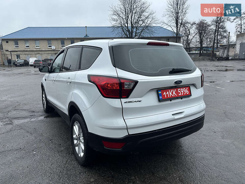 Позашляховик / Кросовер Ford Escape 2019 в Кременчуці фото 12 Позашляховик / Кросовер Ford Escape 2019 в Кременчуці