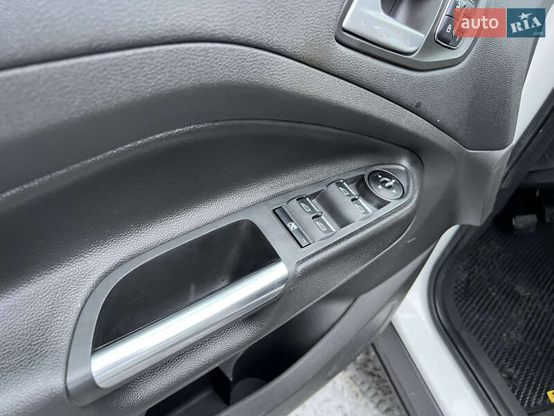 Внедорожник / Кроссовер Ford Escape 2016 в Трускавце фото 42 Внедорожник / Кроссовер Ford Escape 2016 в Трускавце