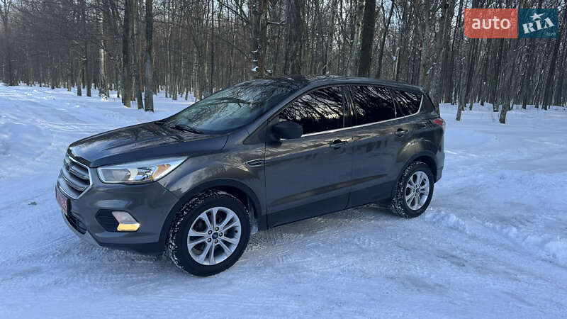 Позашляховик / Кросовер Ford Escape 2017 в Дубні фото 2 Позашляховик / Кросовер Ford Escape 2017 в Дубні