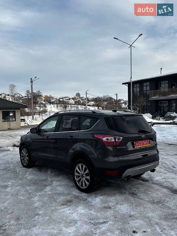 Позашляховик / Кросовер Ford Escape 2017 в Львові