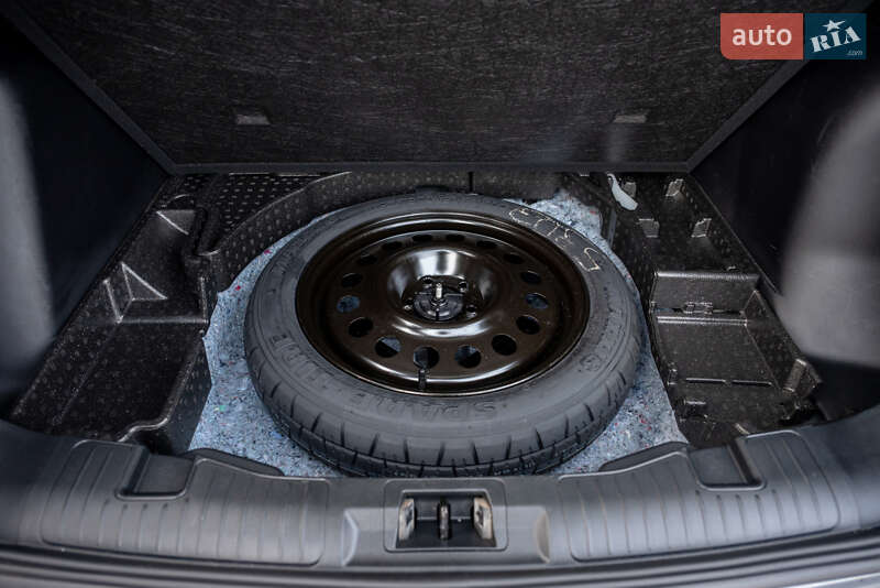 Внедорожник / Кроссовер Ford Escape 2023 в Ивано-Франковске