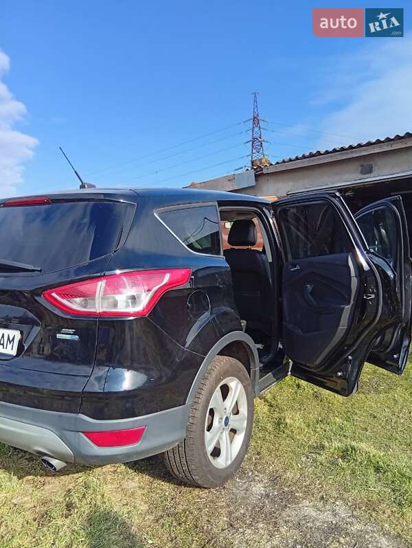Позашляховик / Кросовер Ford Escape 2015 в Одесі фото 5 Позашляховик / Кросовер Ford Escape 2015 в Одесі