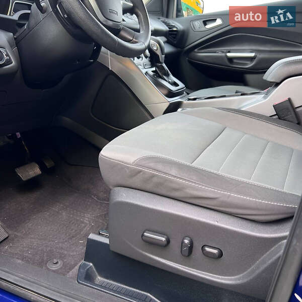 Позашляховик / Кросовер Ford Escape 2016 в Мукачевому фото 8 Позашляховик / Кросовер Ford Escape 2016 в Мукачевому