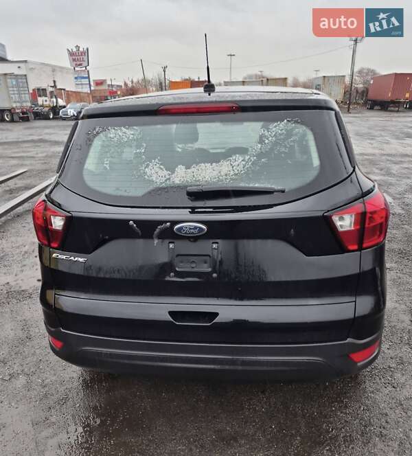 Внедорожник / Кроссовер Ford Escape 2019 в Львове