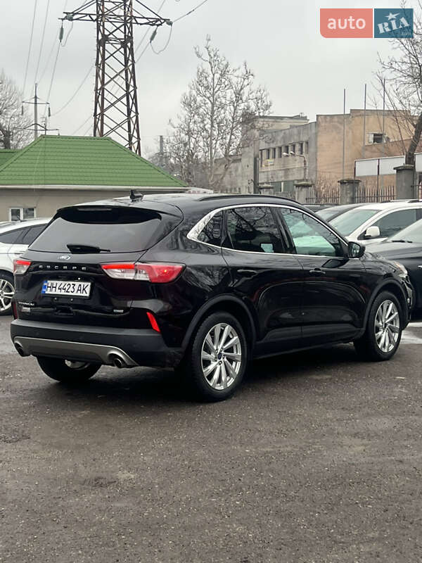 Внедорожник / Кроссовер Ford Escape 2021 в Одессе