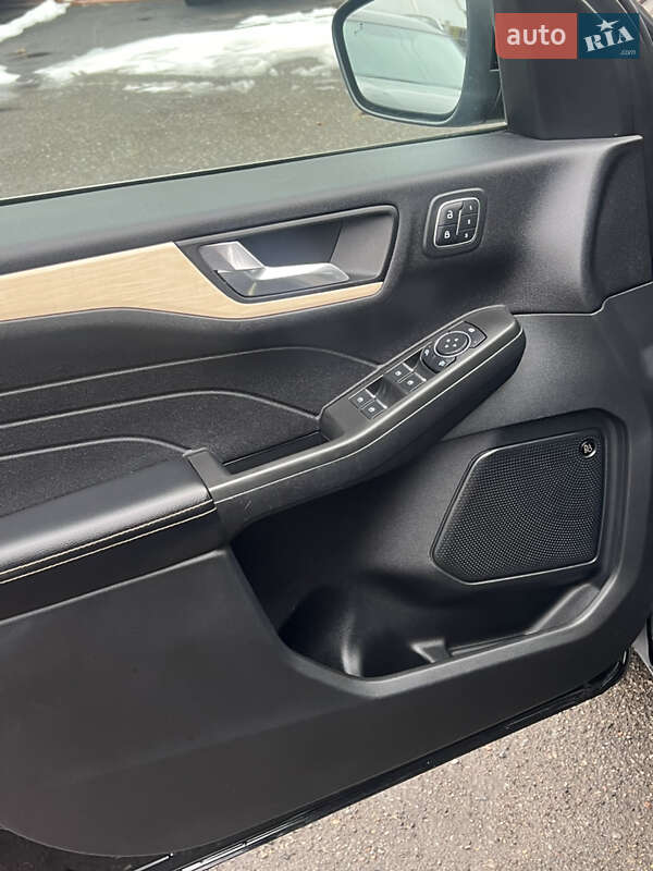 Внедорожник / Кроссовер Ford Escape 2021 в Одессе