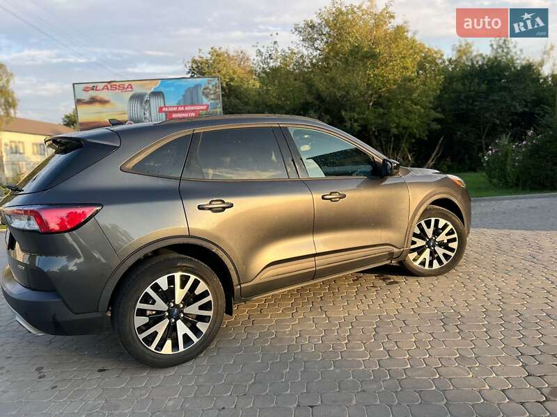 Позашляховик / Кросовер Ford Escape 2019 в Тернополі фото 26 Позашляховик / Кросовер Ford Escape 2019 в Тернополі
