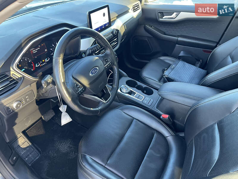 Внедорожник / Кроссовер Ford Escape 2019 в Киеве