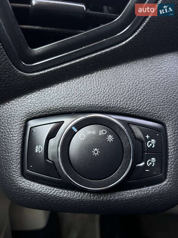 Внедорожник / Кроссовер Ford Escape 2013 в Львове