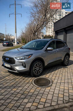 Внедорожник / Кроссовер Ford Escape 2023 в Одессе