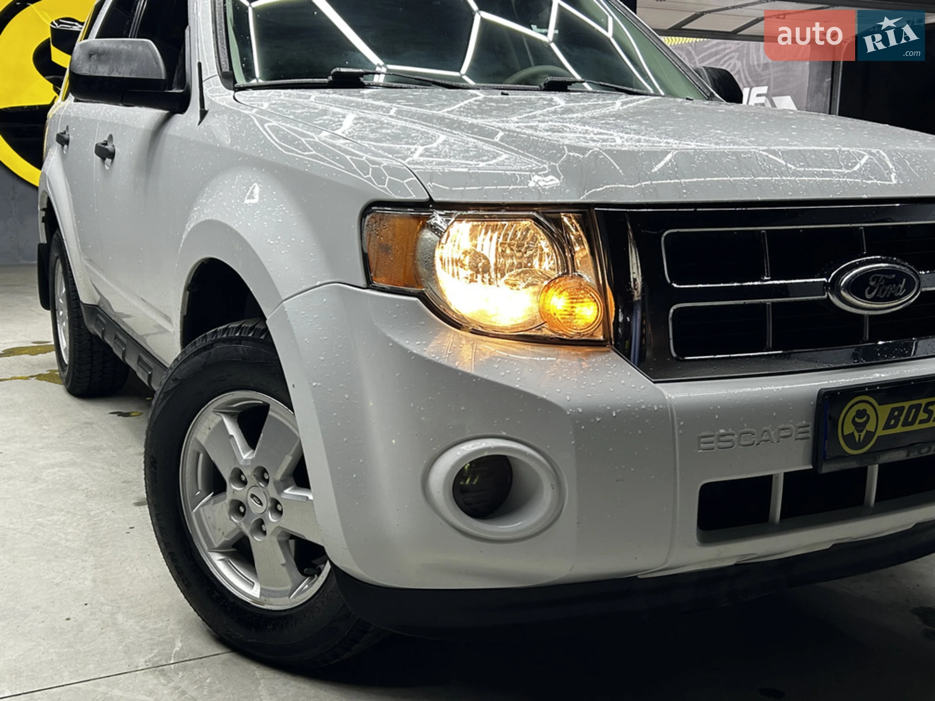 2010 Ford Escape - мініатюра 3