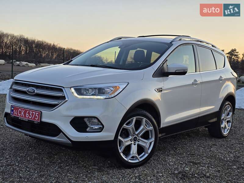 Позашляховик / Кросовер Ford Escape 2018 в Стрию