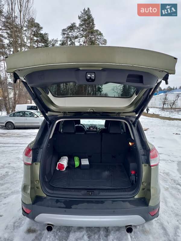 Внедорожник / Кроссовер Ford Escape 2012 в Чернигове