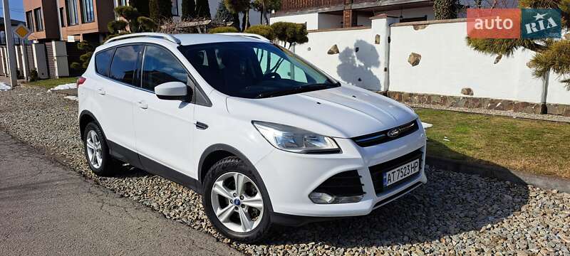 Внедорожник / Кроссовер Ford Escape 2014 в Ивано-Франковске