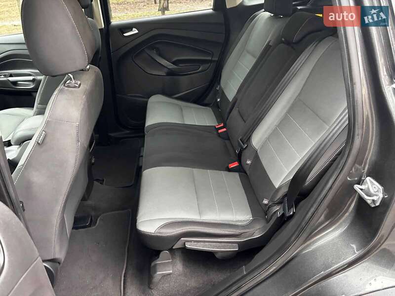 Внедорожник / Кроссовер Ford Escape 2016 в Запорожье