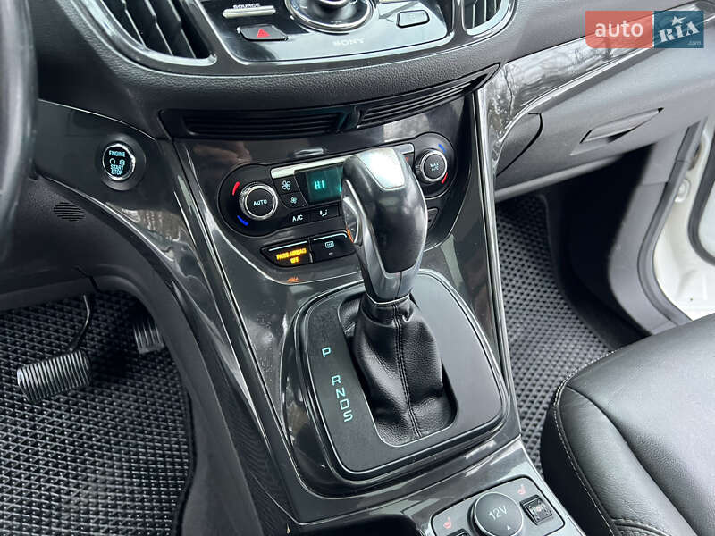 Внедорожник / Кроссовер Ford Escape 2016 в Трускавце