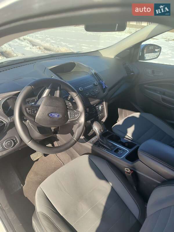 Позашляховик / Кросовер Ford Escape 2018 в Кременчуці