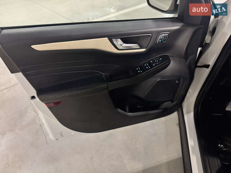 Позашляховик / Кросовер Ford Escape 2021 в Одесі