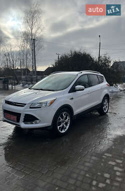 Позашляховик / Кросовер Ford Escape 2015 в Ізяславі