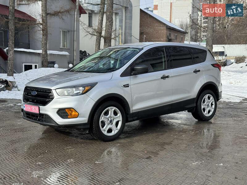 Внедорожник / Кроссовер Ford Escape 2018 в Тернополе