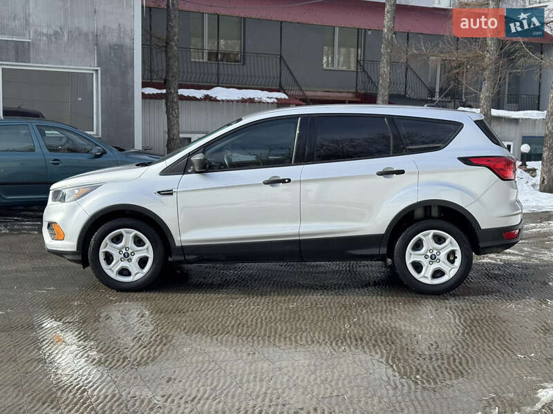 Внедорожник / Кроссовер Ford Escape 2018 в Тернополе