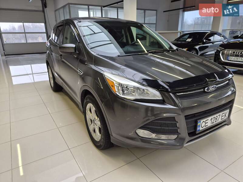 Внедорожник / Кроссовер Ford Escape 2015 в Хмельницком