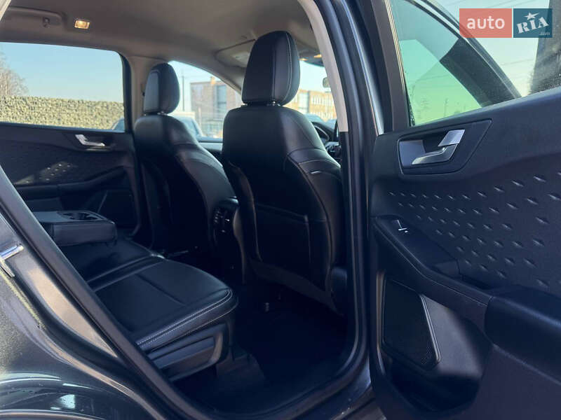 Внедорожник / Кроссовер Ford Escape 2020 в Ивано-Франковске