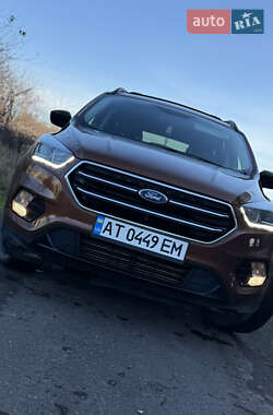 Внедорожник / Кроссовер Ford Escape 2017 в Коломые