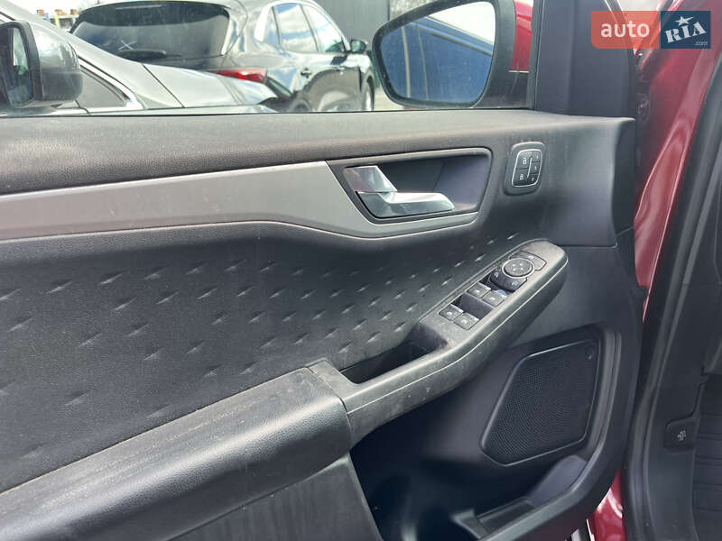 Внедорожник / Кроссовер Ford Escape 2020 в Львове