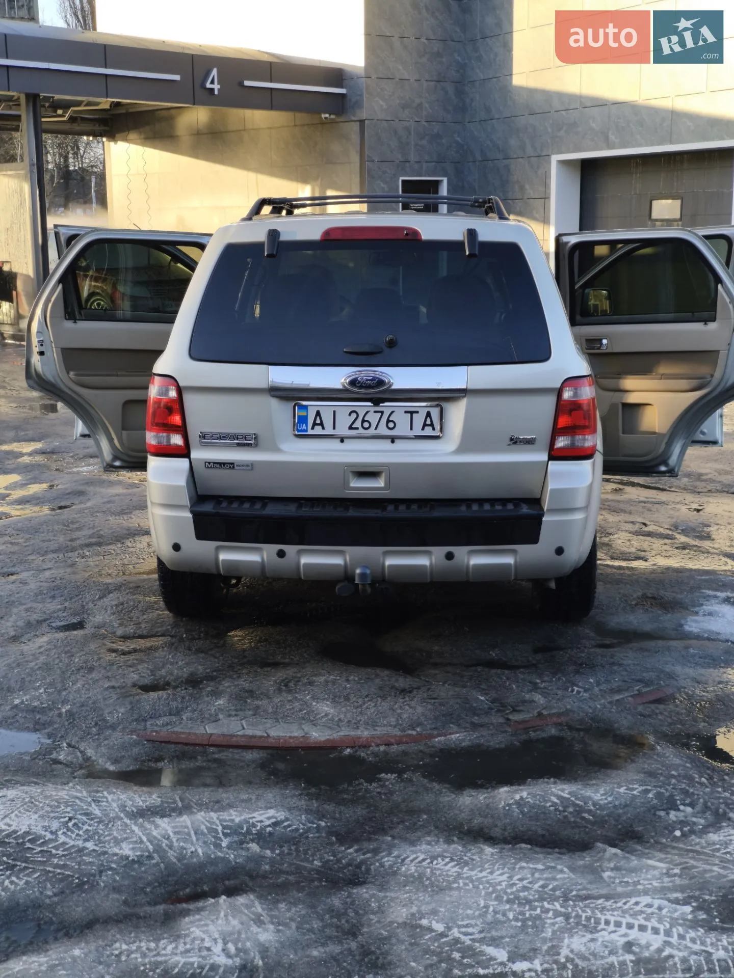 2011 Ford Escape - мініатюра 10
