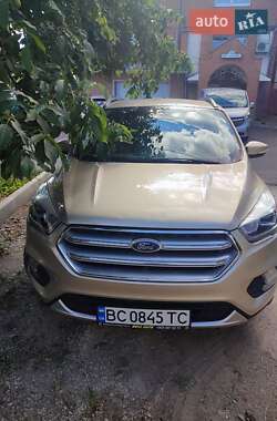 Позашляховик / Кросовер Ford Escape 2016 в Полтаві