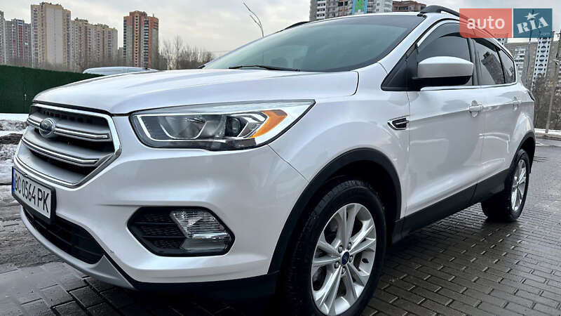 Внедорожник / Кроссовер Ford Escape 2018 в Киеве