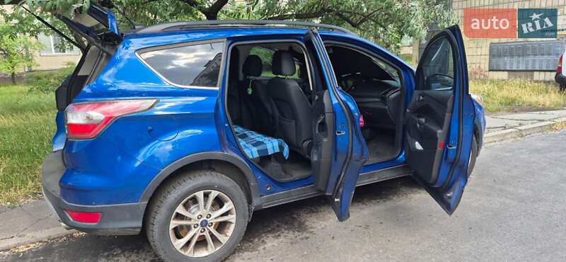 Позашляховик / Кросовер Ford Escape 2016 в Києві фото 5 Позашляховик / Кросовер Ford Escape 2016 в Києві
