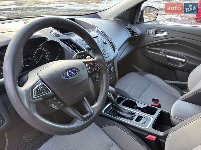 Внедорожник / Кроссовер Ford Escape 2018 в Александрие фото 7 Внедорожник / Кроссовер Ford Escape 2018 в Александрие