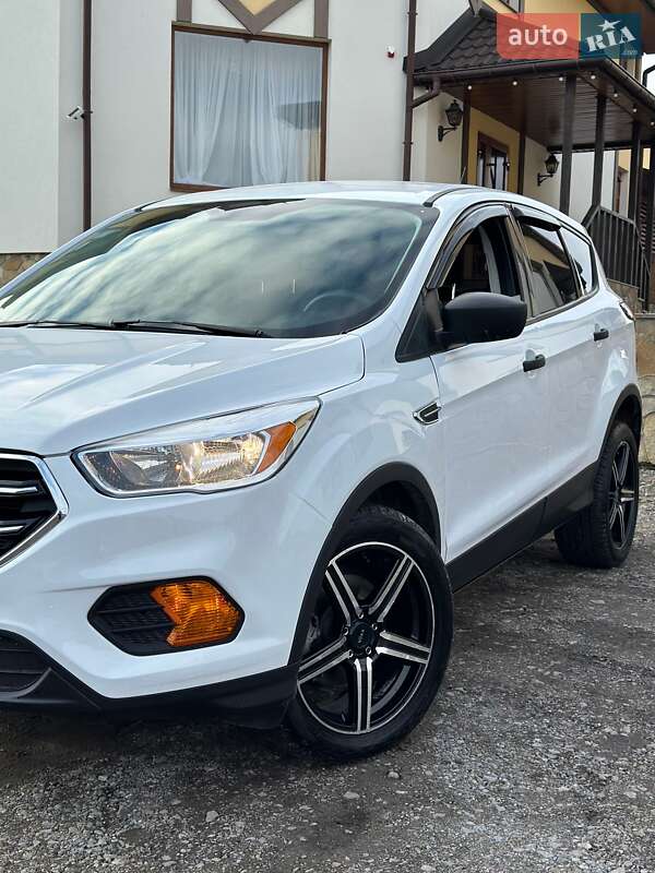 Позашляховик / Кросовер Ford Escape 2018 в Бережанах