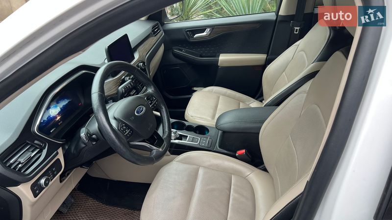 Внедорожник / Кроссовер Ford Escape 2020 в Одессе