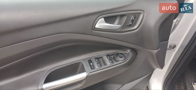 Внедорожник / Кроссовер Ford Escape 2012 в Кривом Роге фото 3 Внедорожник / Кроссовер Ford Escape 2012 в Кривом Роге