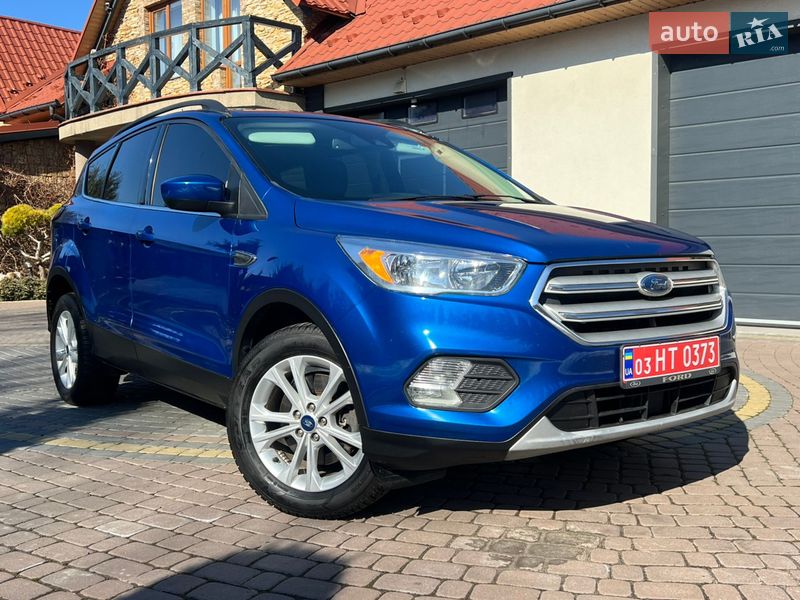 Внедорожник / Кроссовер Ford Escape 2018 в Дубно