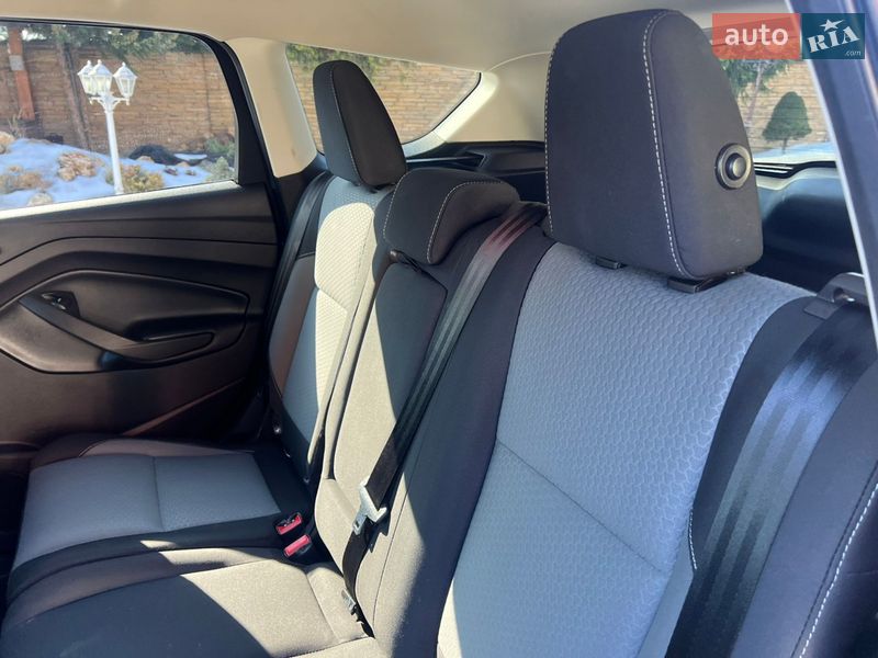 Внедорожник / Кроссовер Ford Escape 2018 в Дубно